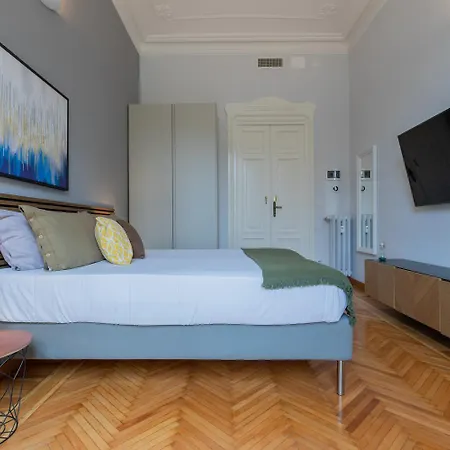 Oddino 3 By Wonderful Italy * Turín