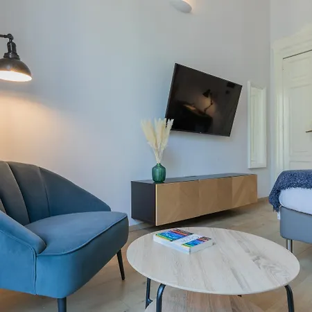 Oddino 3 By Wonderful Italy *